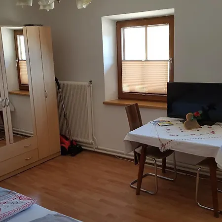 Unterlanschuetzhof アパート *