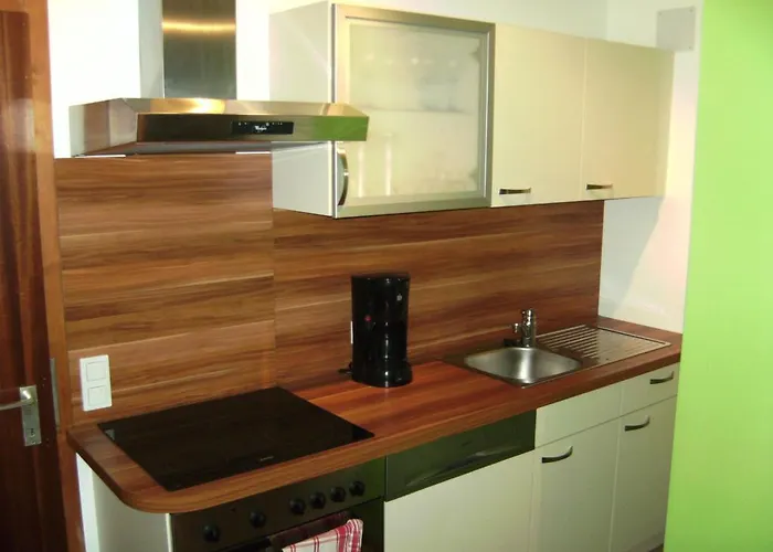 Unterlanschuetzhof * Sankt Michael im Lungau