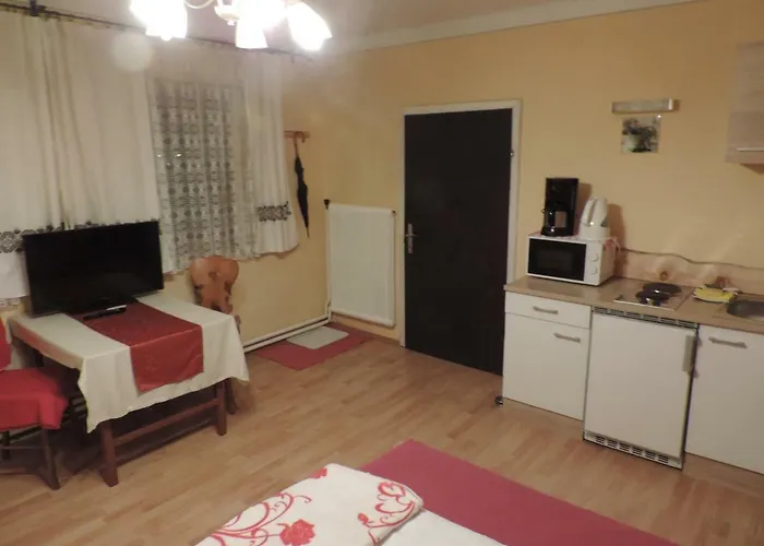 Unterlanschuetzhof * Sankt Michael im Lungau